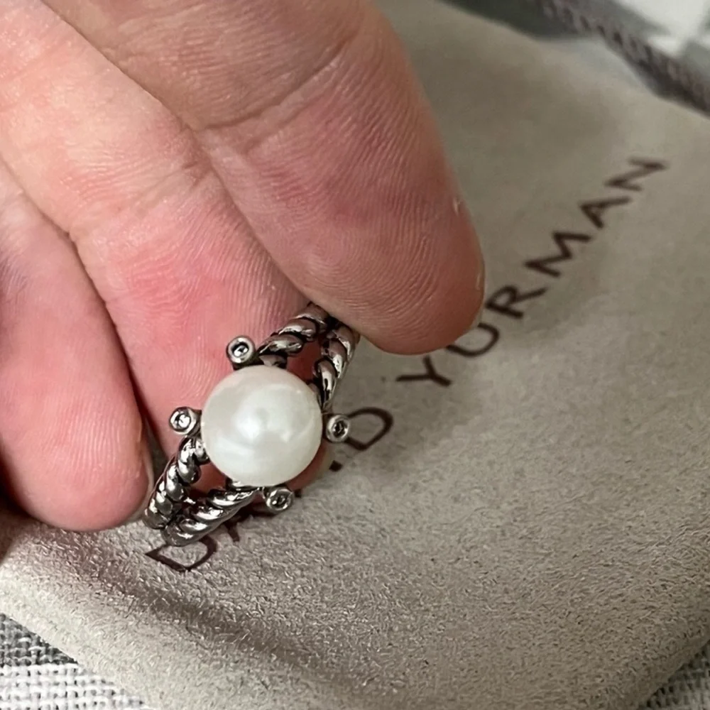 David Yurman Silver Ring with White Pearl sz7 - Picture 4 of 5